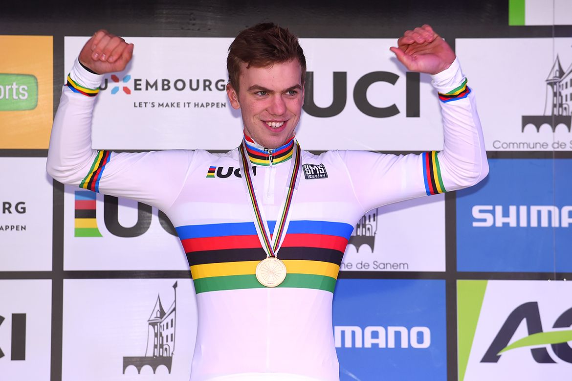 Joris Nieuwenhuis in the rainbow stripes