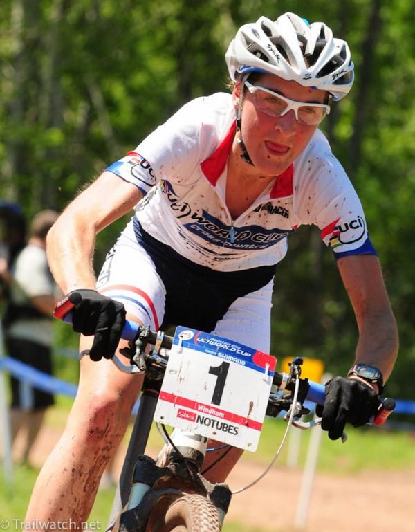 Julie Bresset (BH-Suntour) descending