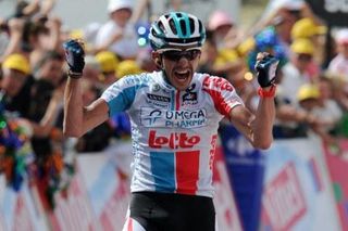 Jelle Vanendert (Omega Pharma-Lotto) wins stage 14 on the Plateau de Beille