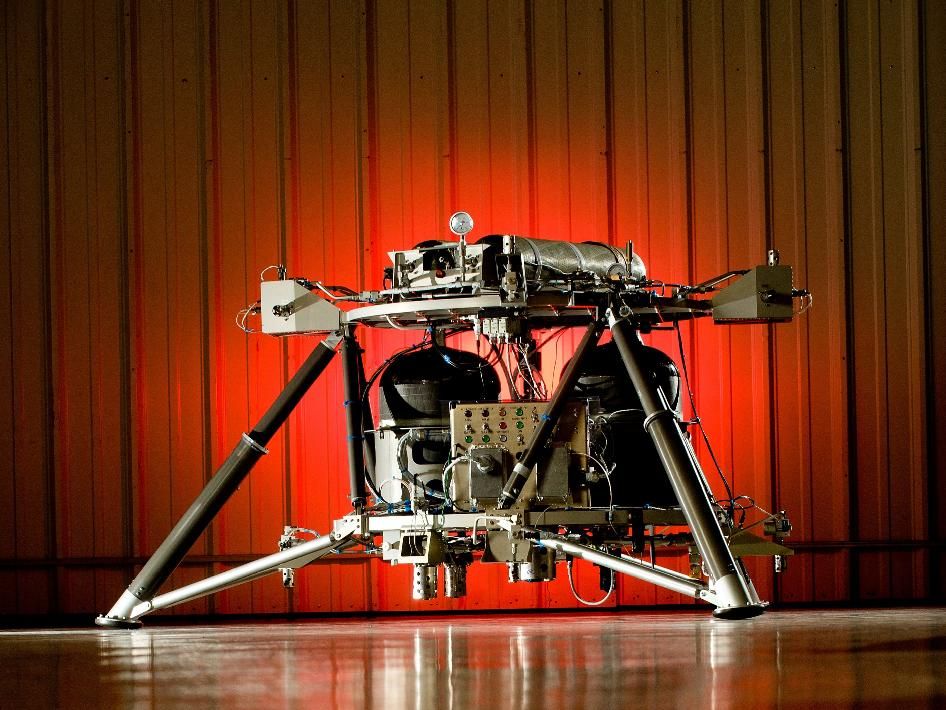 Photos of NASA's Mighty Eagle Planetary Lander Prototype | Space