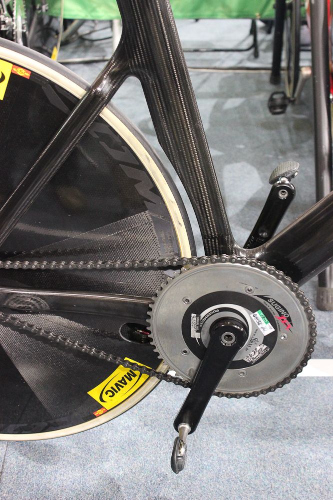 An SRM Powermeter keeps track of Wiggins' effort.