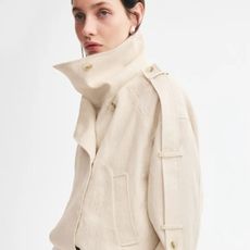 17 New-In Anti-Trend Items From H&M That Have My 57-Year-Old Mum and I Hooked