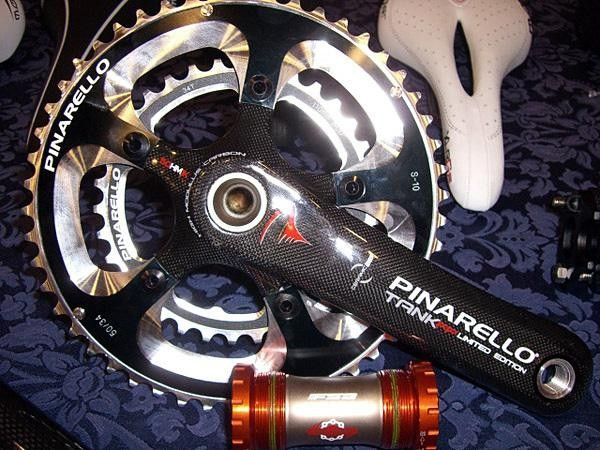 The New M.O.st Tank carbon fibre compact crankset