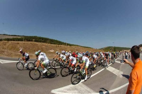 The Vuelta a Espana peloton on stage 18 of the race