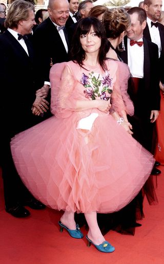 Icelandic pop star Bjork arrives at the premiere of her film "Dancer In The Dark" at the International Film Festival on May 17, 2000.