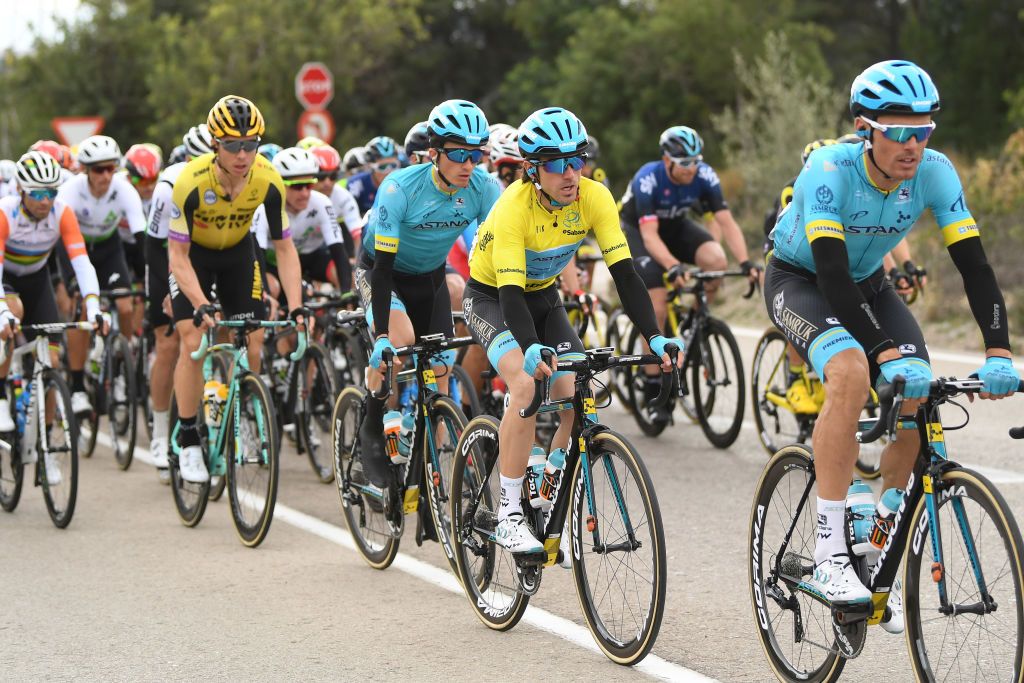 Astana protect race leader Ion Izagirre
