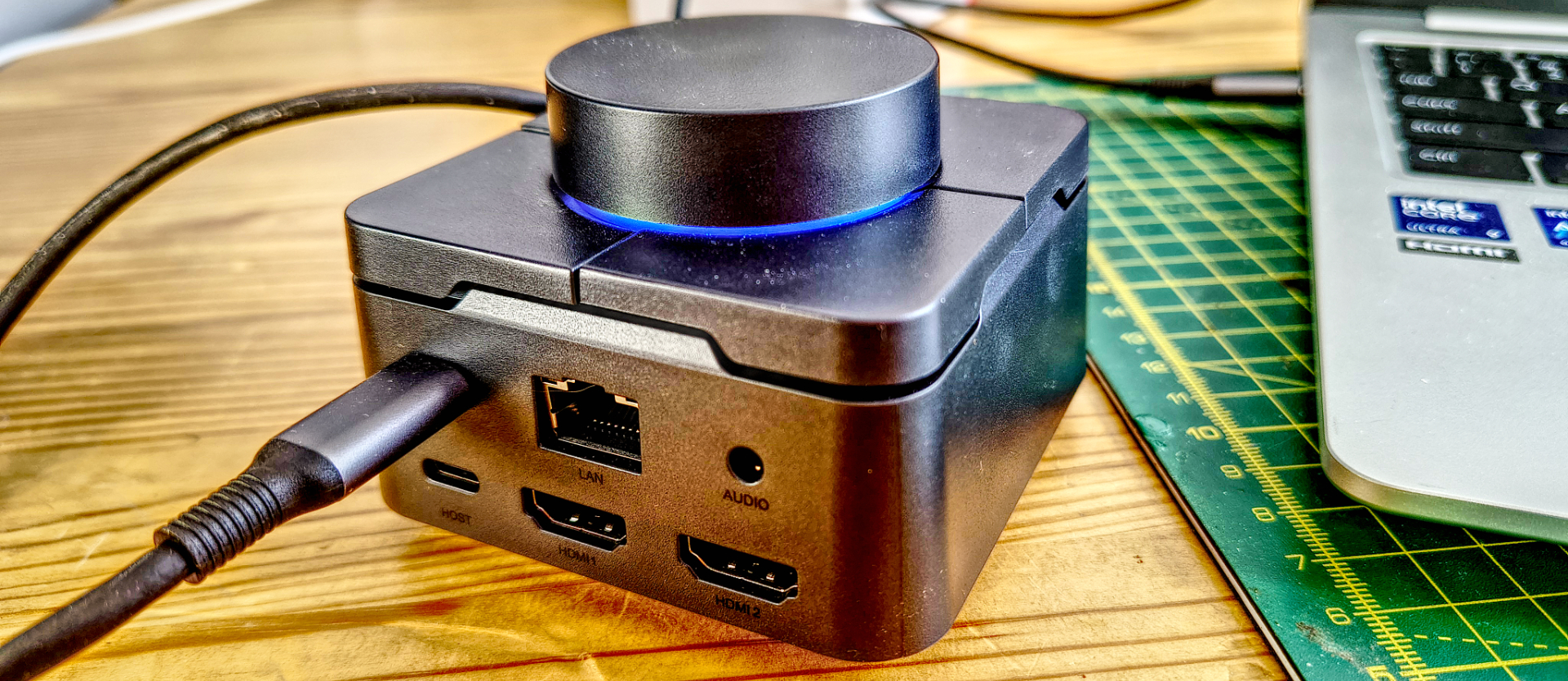 TobenONE UDS060 11-in-1 USB-C Docking Station