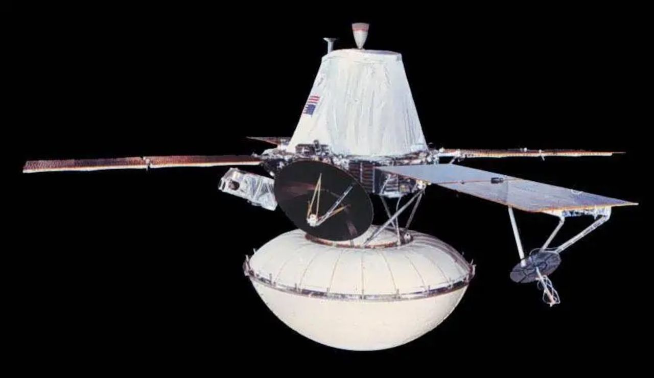 On this day in space! Aug. 7, 1980: NASA's Viking 1 Mars orbiter shuts down 4 years into a 90-day mission