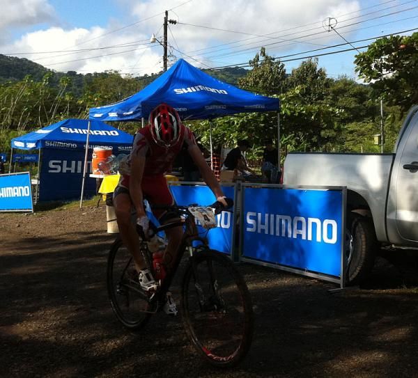 Todd Wells through an aid station.