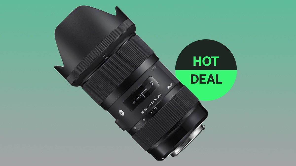 Quick! You have less than 24 hours to save $300 on Sigma 18-35mm f/1.8!