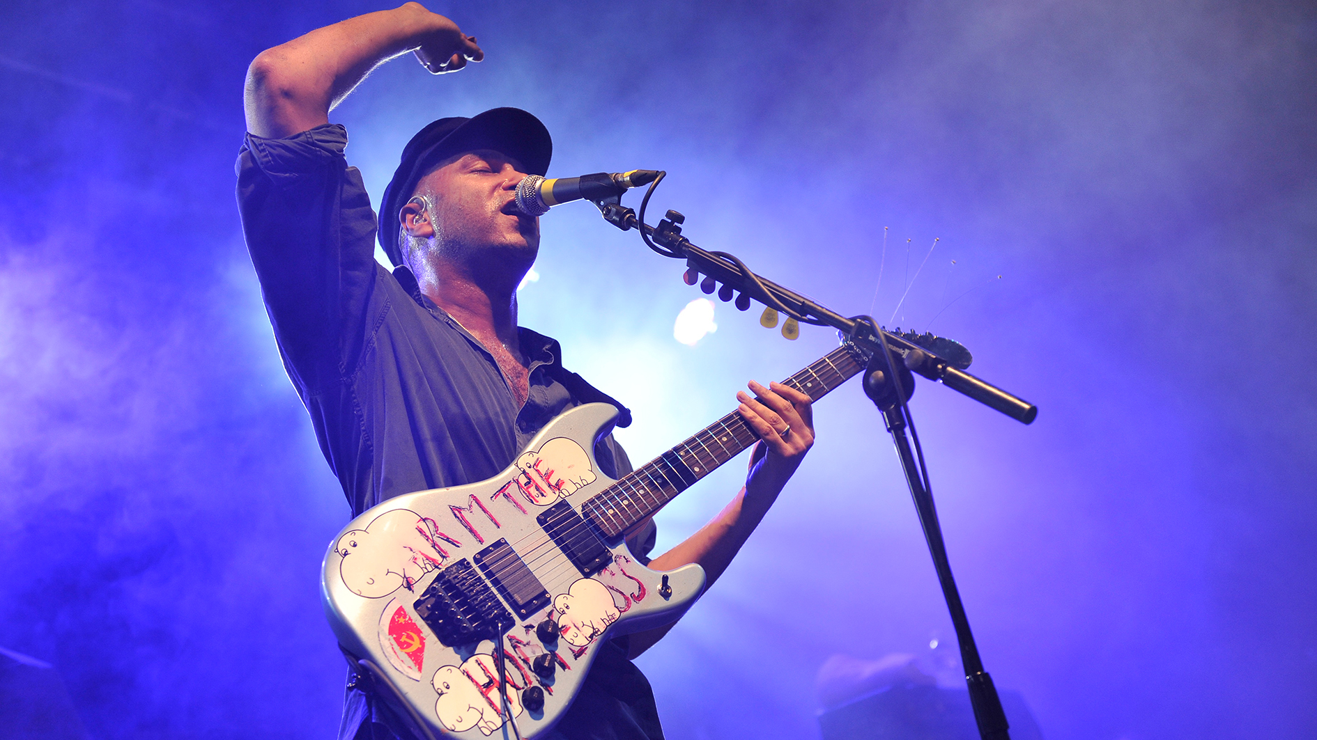 Tom Morello praises 10-year-old guitarist: Some of the best guitar playing  I've witnessed