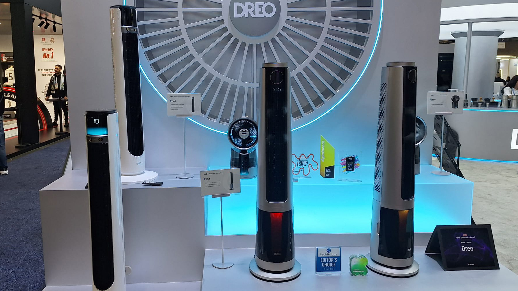 Dreo fans on the Dreo stand at CES