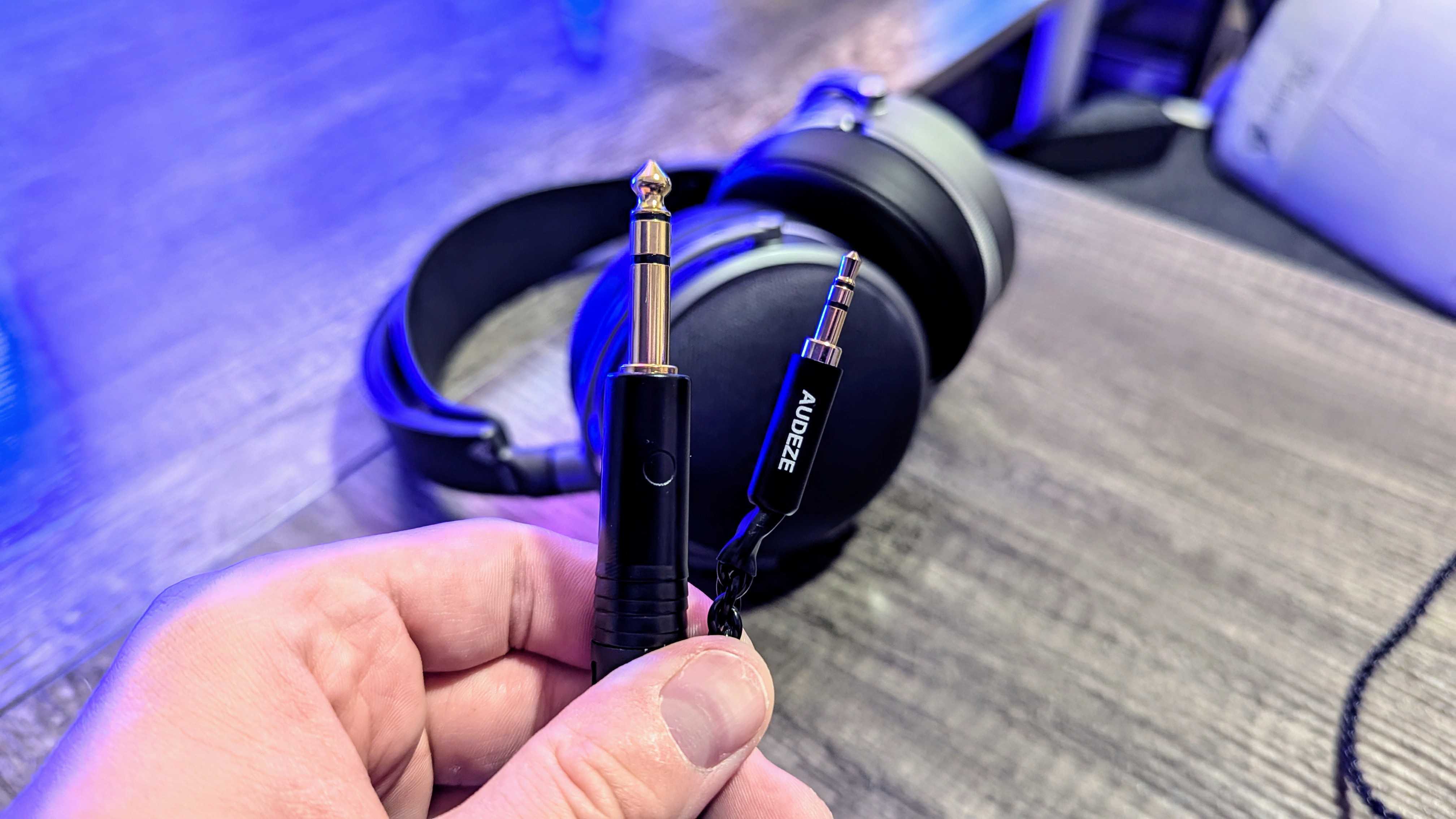Image of the Audeze LCD-S20 wired headphones.