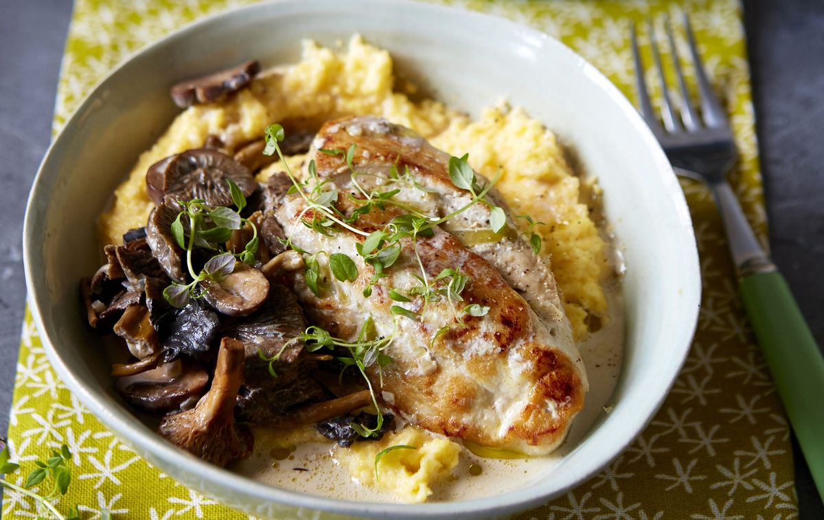 Mushroom truffle sauce with chicken and cheesy polenta Dinner Recipes
