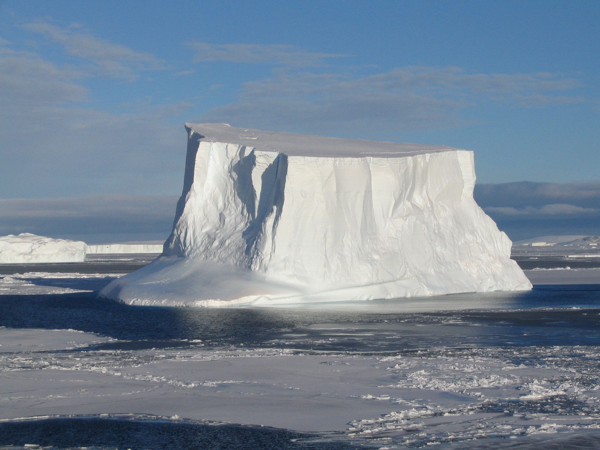 History Repeating Itself at Antarctica's Fastest-Melting Glacier | Live ...