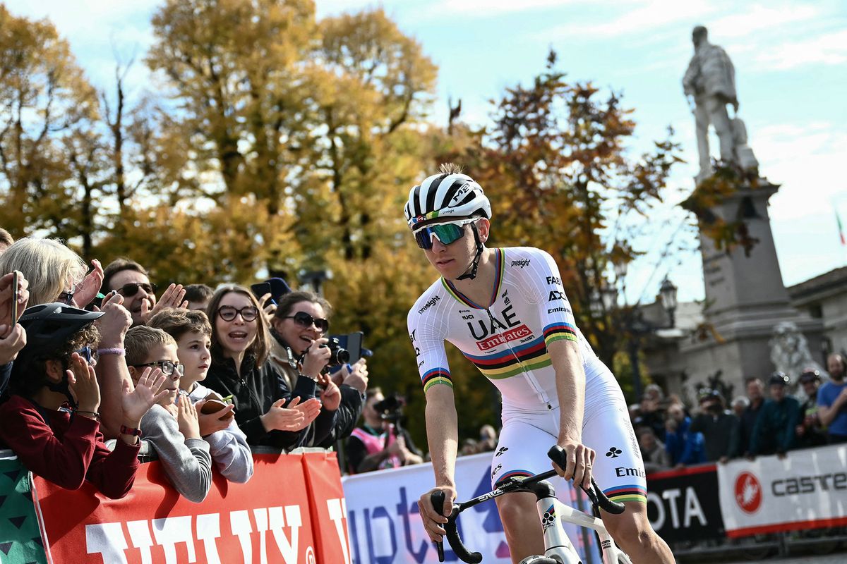 The world champion arrives in Bergamo