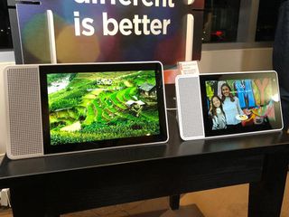 Lenovo Smart Displays Steal the Show from Echo