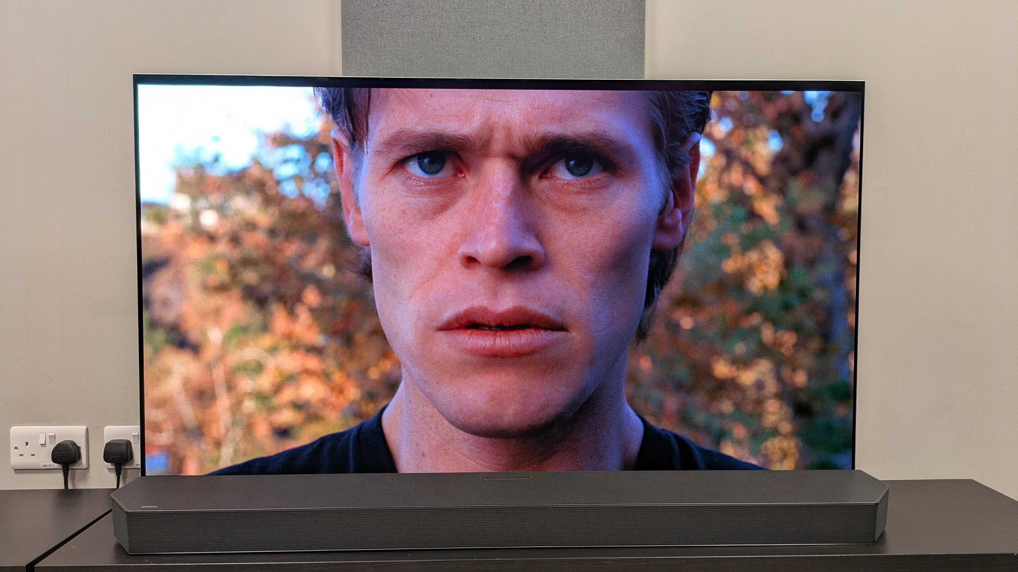 To Live and Die in L.A. 4K Blu-ray on LG G6 showing close up shot of Eric Masters (Willem Defoe)