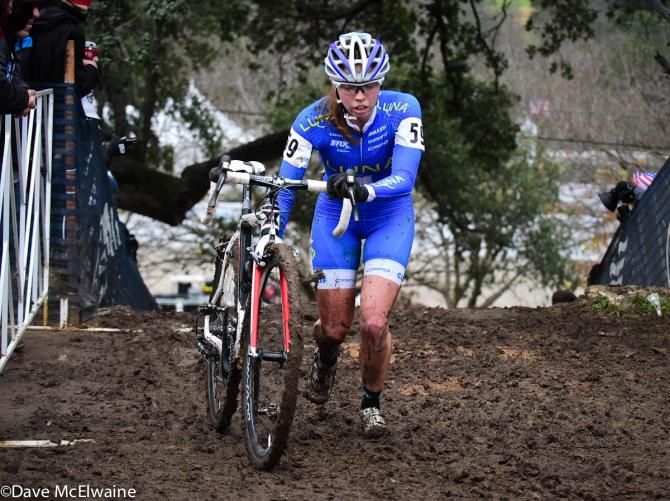 Hannah Finchmp (Luna Pro Team) finishing off the long set of stairs