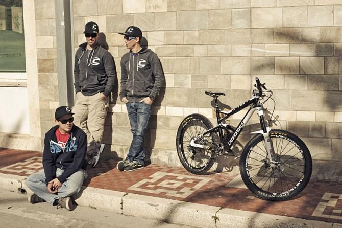 Cannondale Factory Racing overmountain team: Ben Cruz, Mark Weir, Jerome Clementz