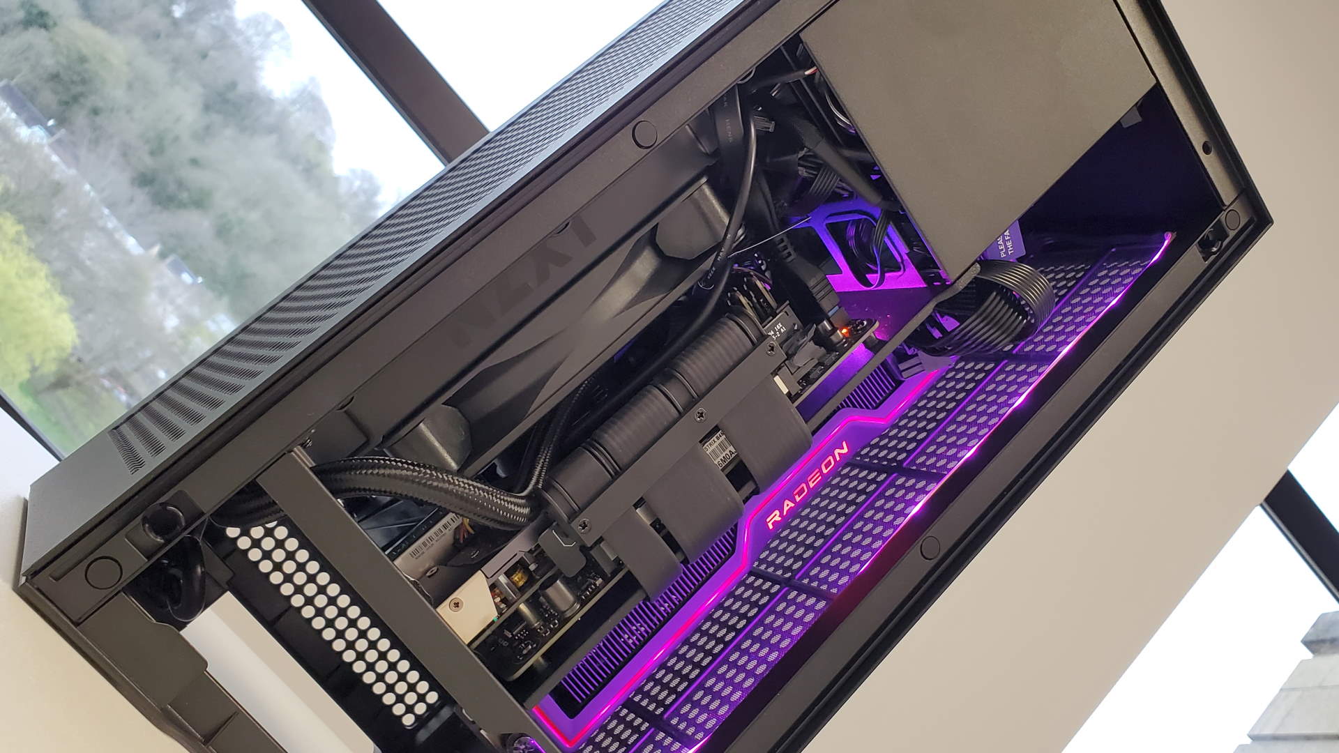 NZXT H1 V2 PC chassis