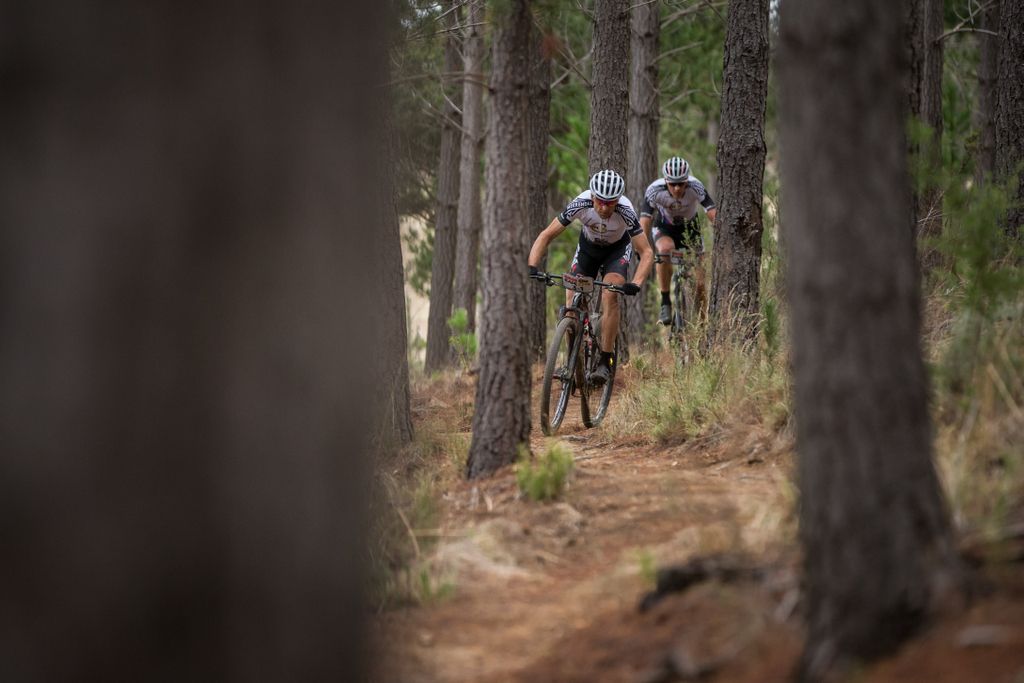 Christoph Sauser and Jaroslav Kulhavy (Investec-Songo-Specialized)