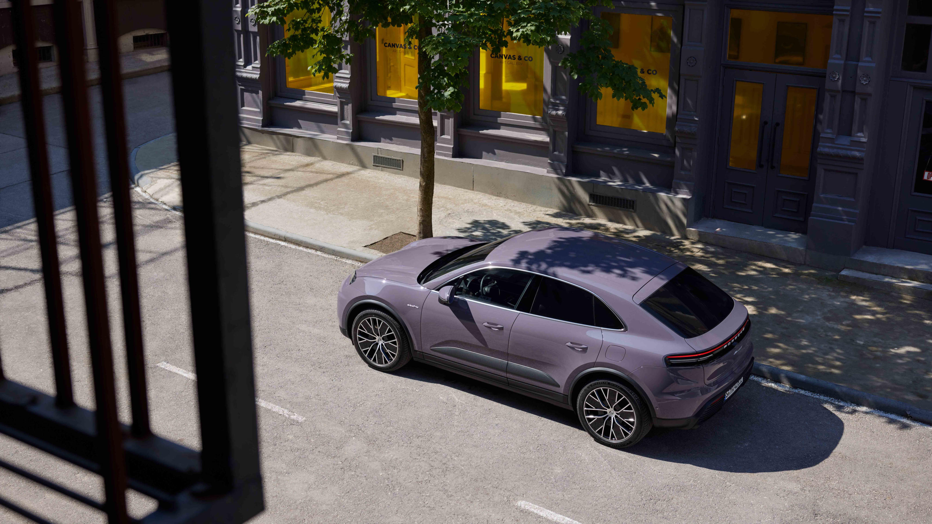 Porsche transforms the Macan into its newest…