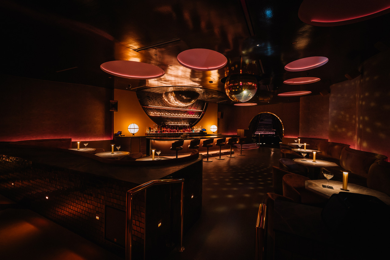 The Dallas&amp;rsquo; Old Hollywood-Inspired EVELYN bar and lounge.