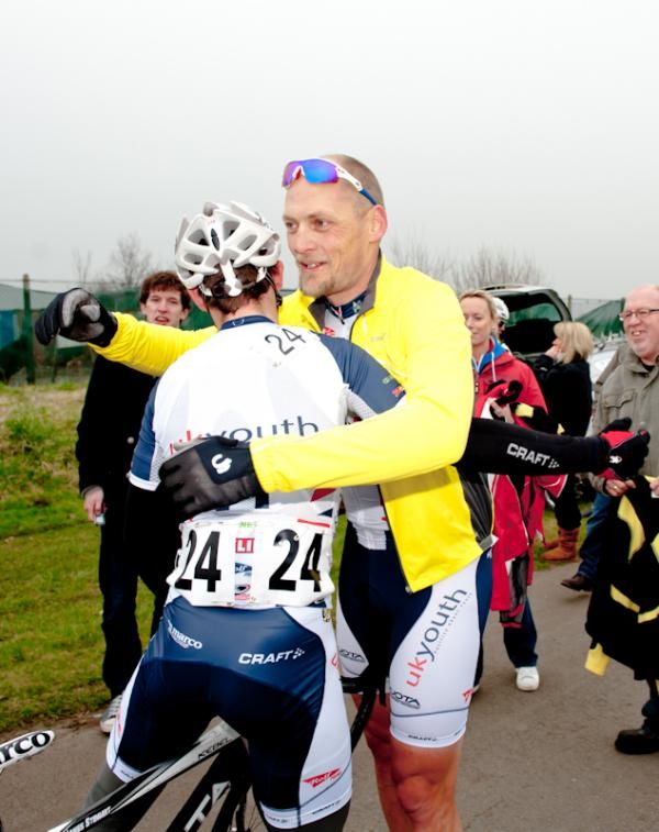 Magnus Backstedt congratulates local lad Stewart and his squad, the impressive Team UK Youth.
