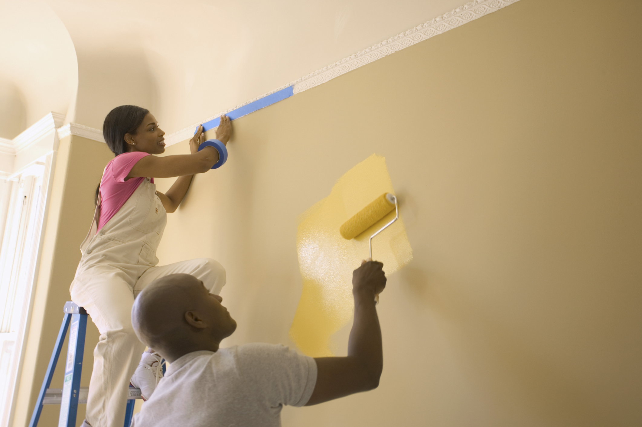 How to paint a wall for streak-free, professional results | Real Homes