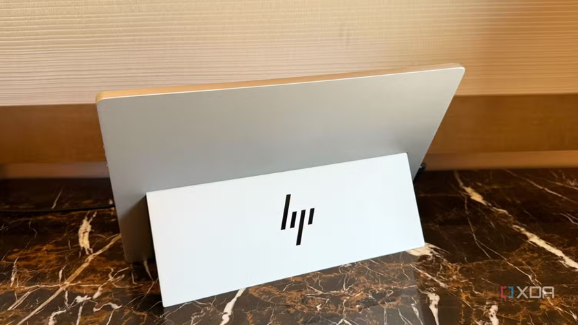 HP Series 5 Pro 14” portable monitor