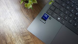 ایسوس Zenbook S14