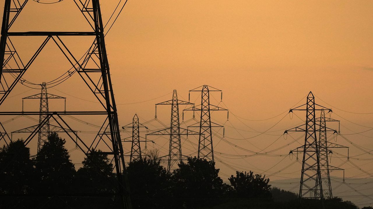 Electricity pylons