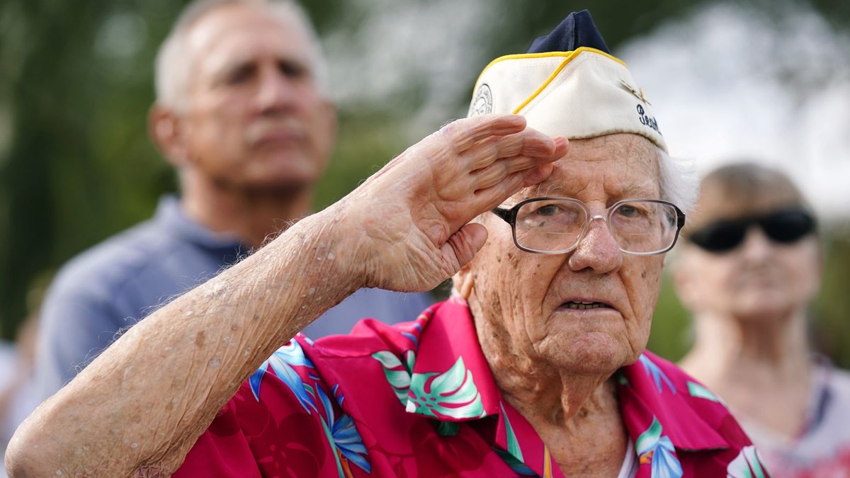 Pearl Harbor Survivors Return To Hawaii To Mark 80th Anniversary Of ...