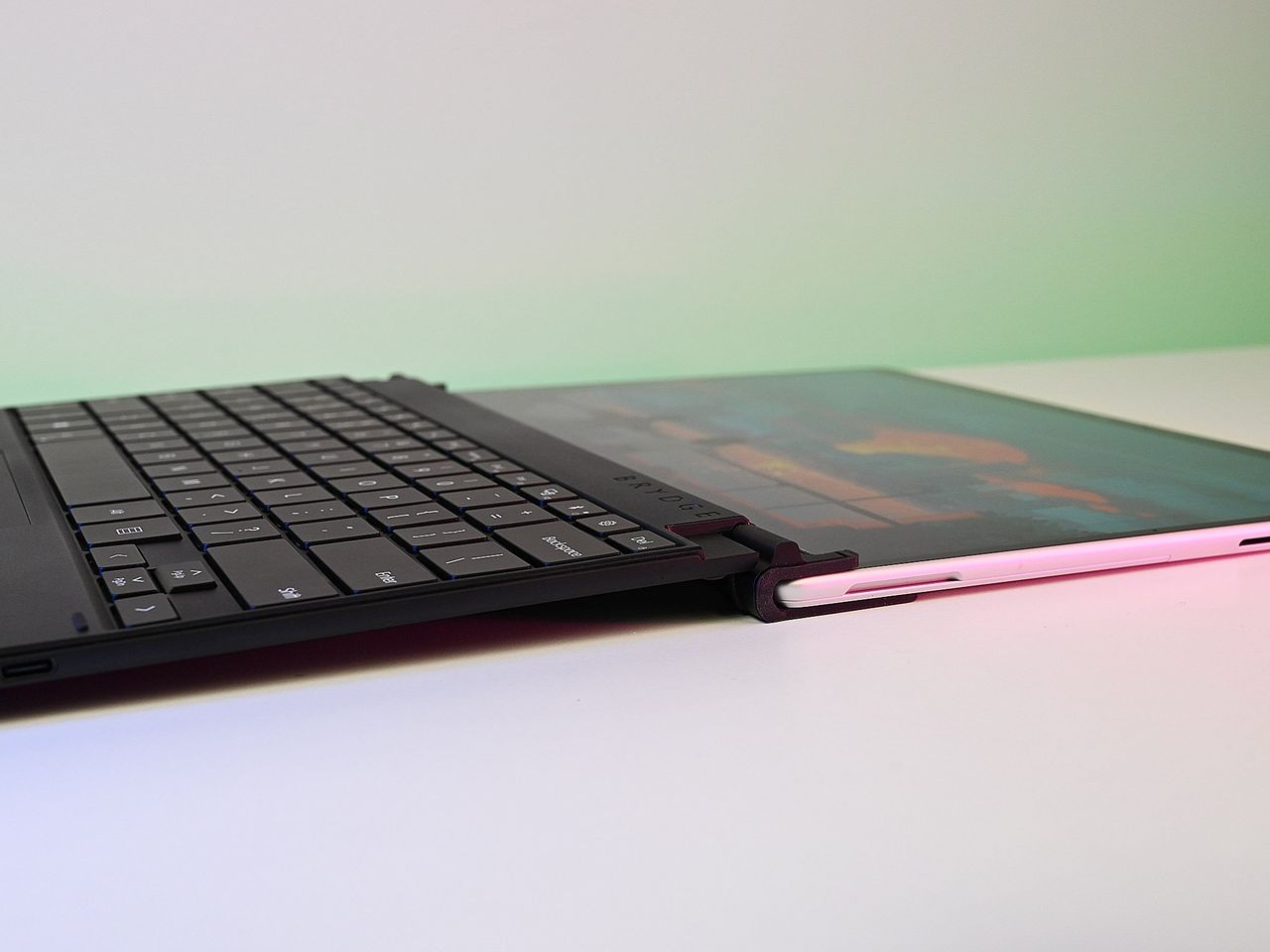 Brydge Surface Pro X