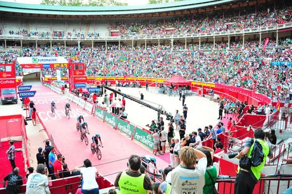 Team Sky finishes up