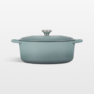 Le Creuset Dutch Oven in sea salt blue