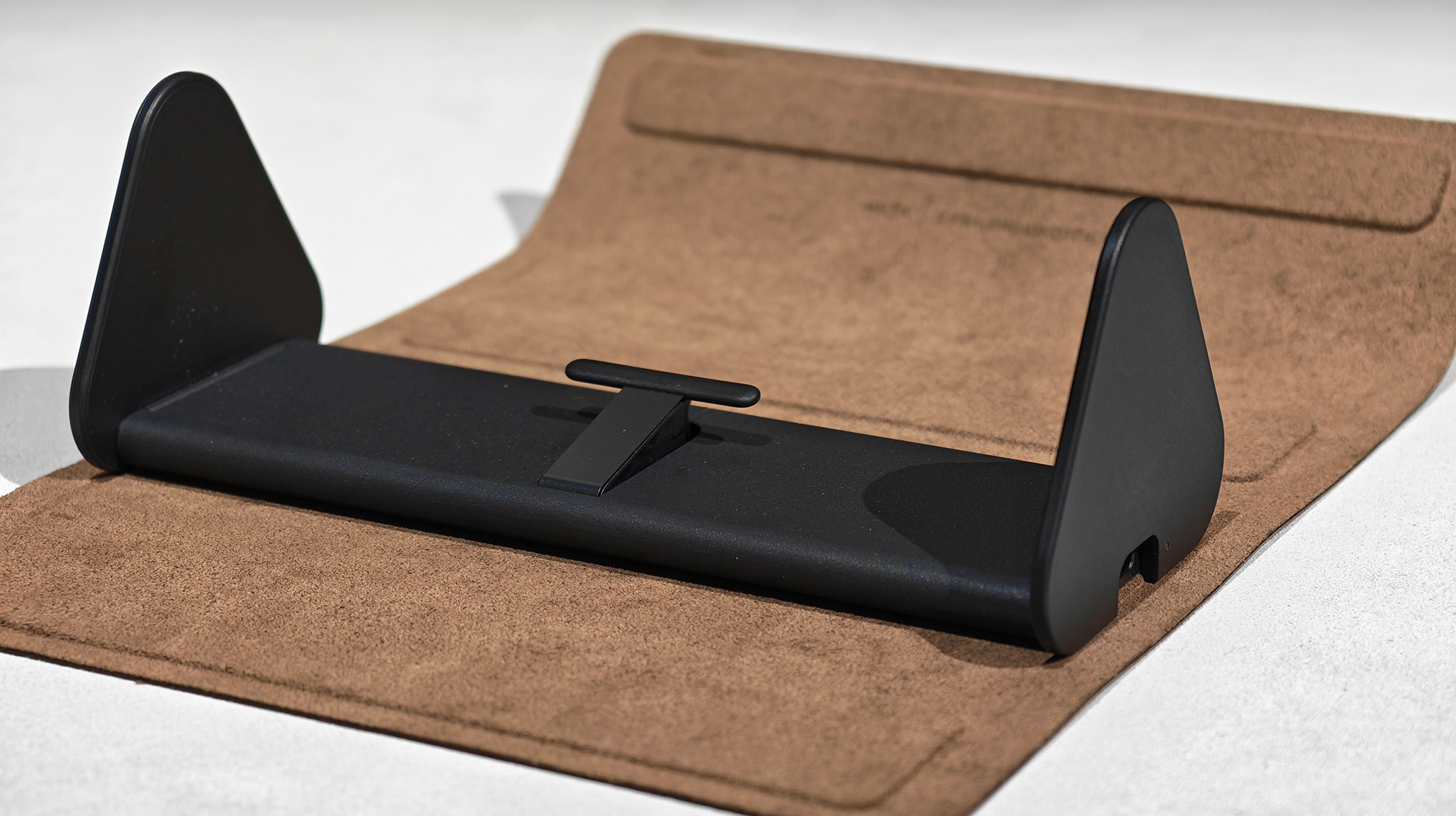 The new charging case for all three 2026 Meta AI glasses