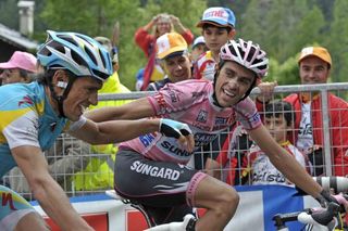 Alberto Contador congratulates his friend Paolo Tiralongo