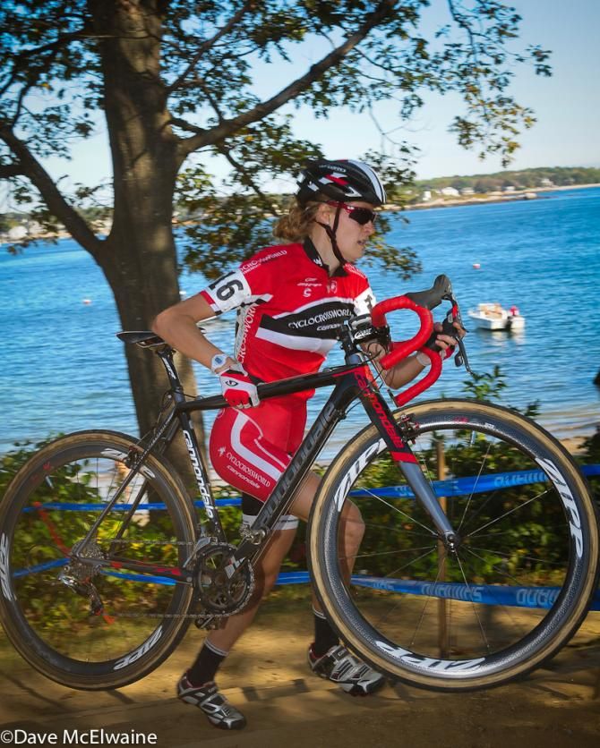 Mag Rochette (Cyclocrossworld.com) found herself with the initial lead group today