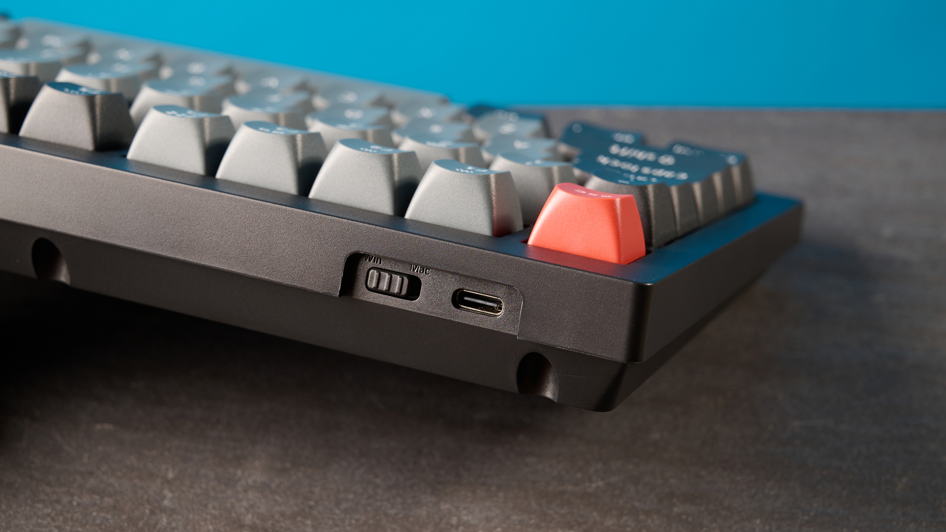 A Keychron V1 8K wired mechanical keyboard