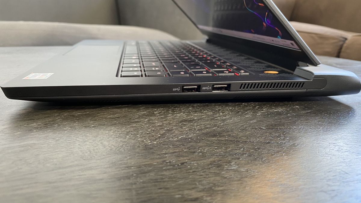 Alienware m15 Ryzen Edition R5