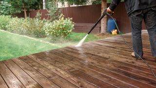 What is a good PSI for a pressure washer?