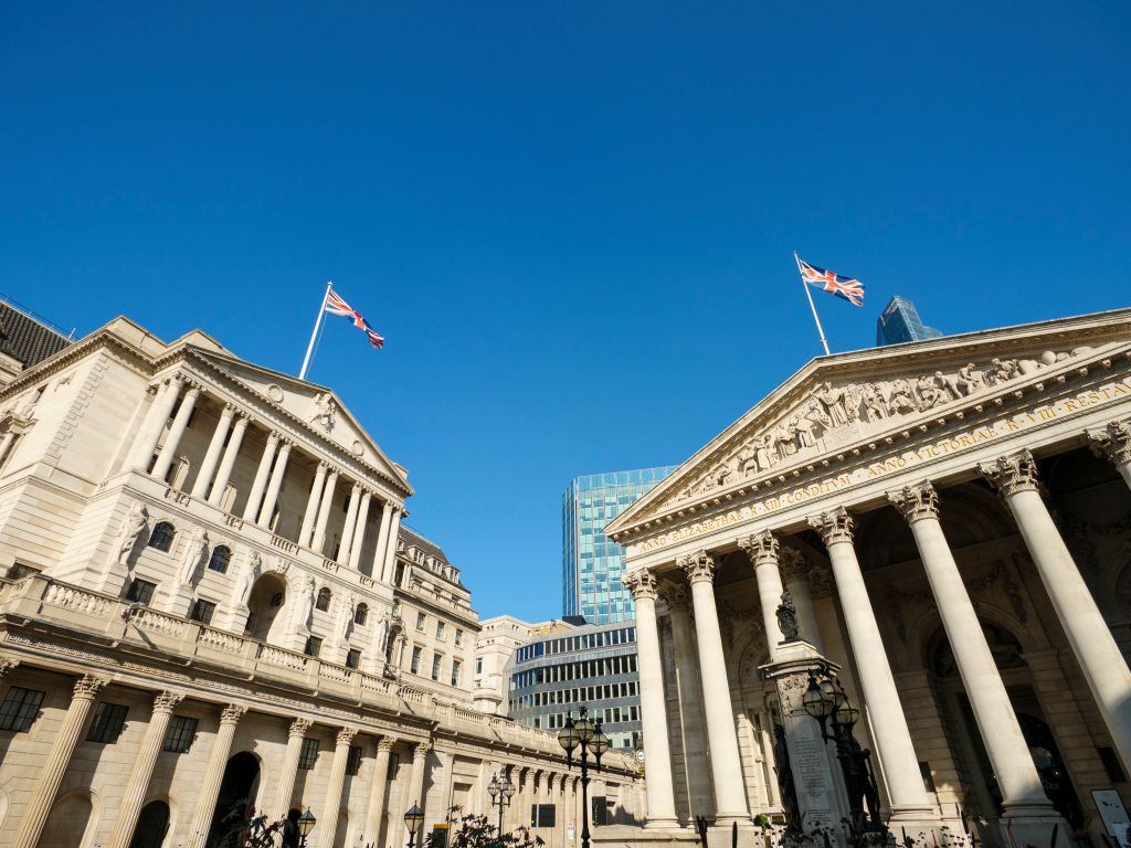 Bank of England buildings in sunshine