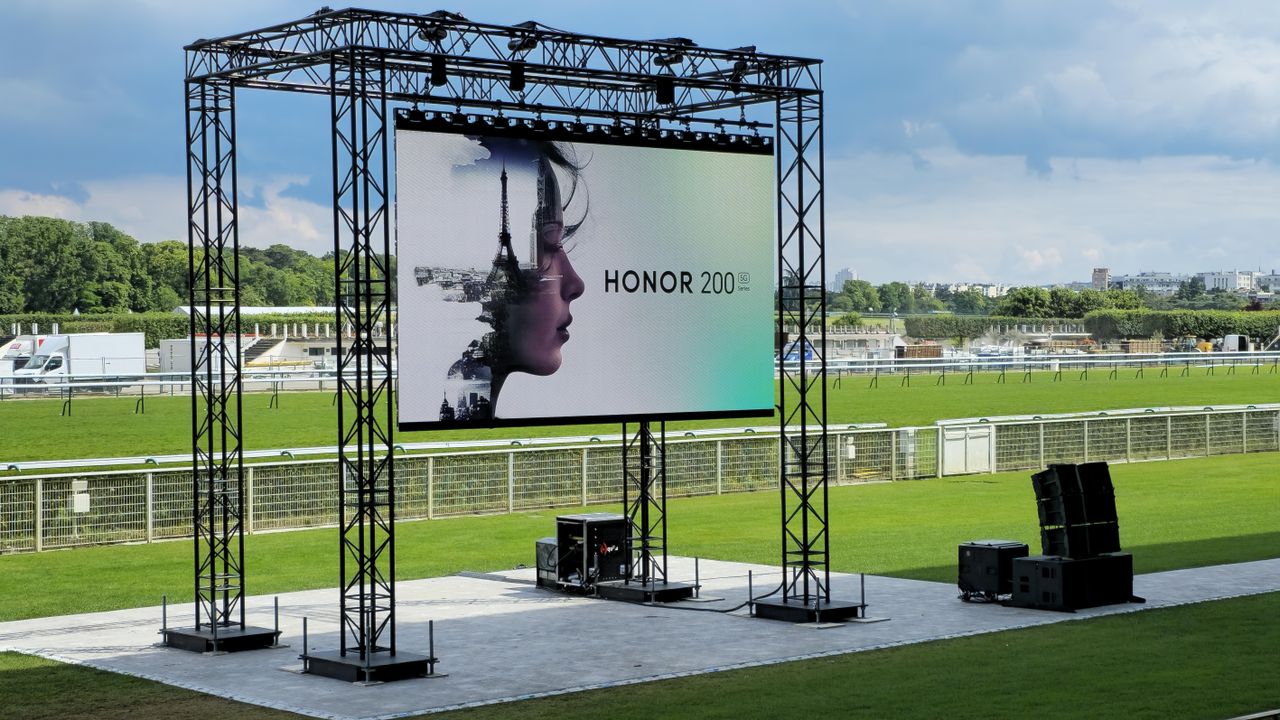 Honor 200 series event in Paris