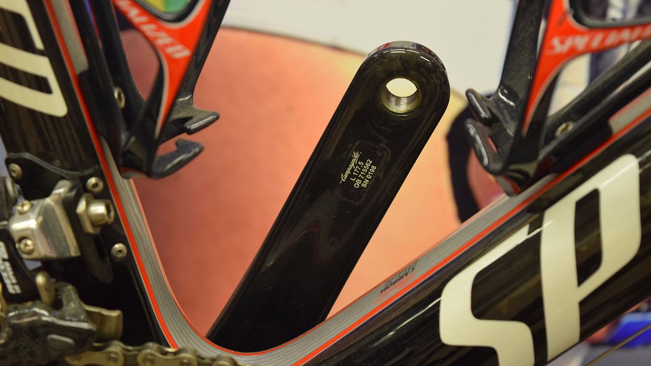 Boonen's 2008 Specialized Roubaix was equipped with 177.5mm cranks