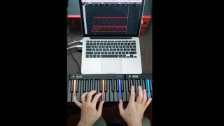 GLASYS MIDI keyboard art