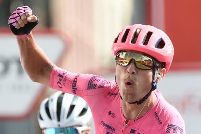 Magnus Cort winning stage 19 of the Vuelta a España 2021