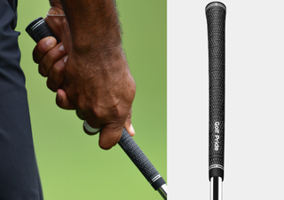 A close up of Tiger Woods' grip