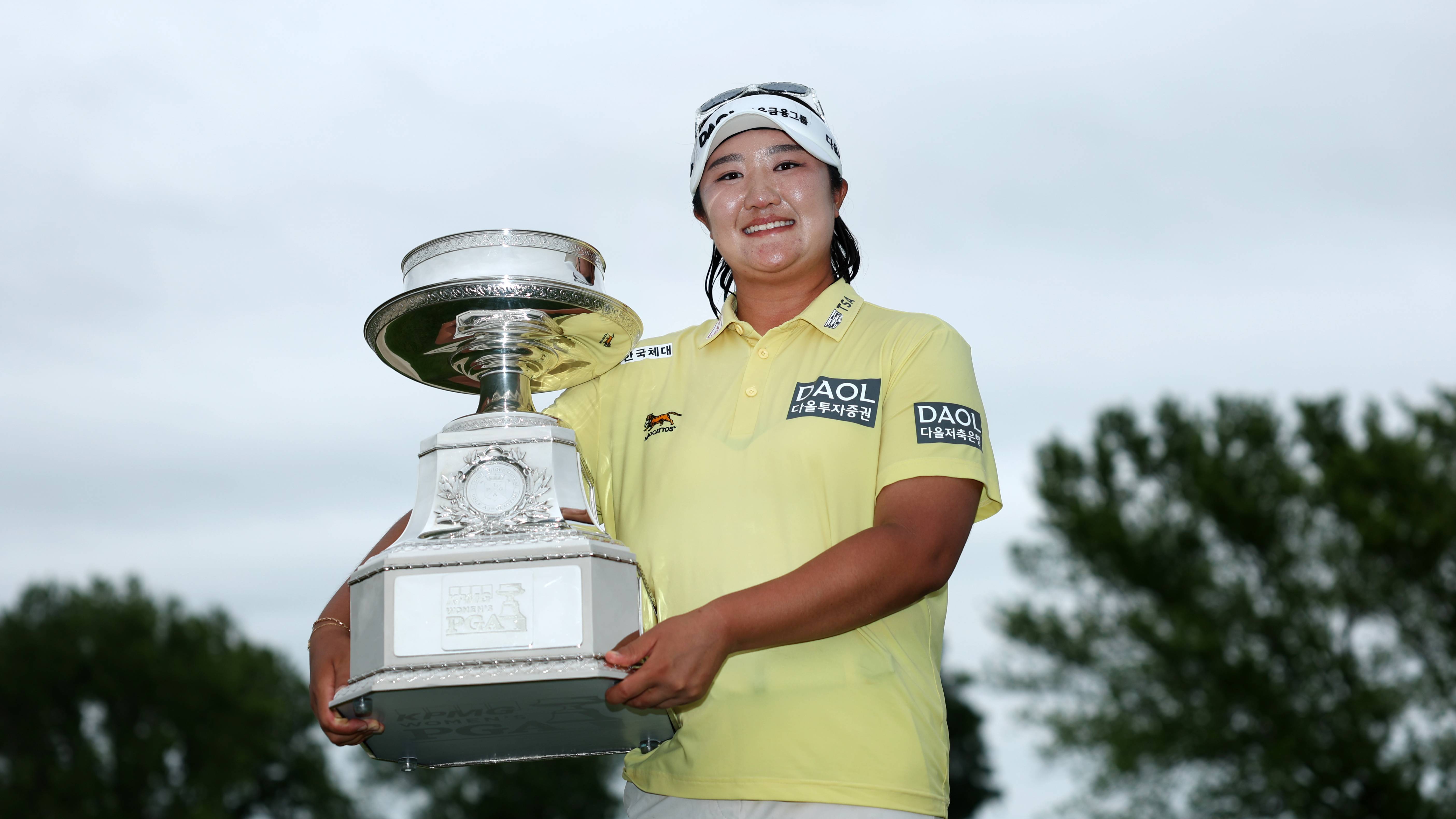 Haeran Ryu with 2026 KPMG Trophy